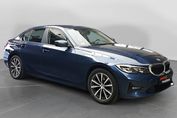 BMW Seria 3 320i Advantage aut