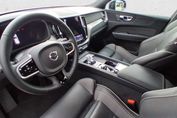 Volvo XC60 B5 B AWD Plus Dark