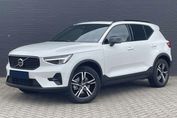 Volvo XC40 B3 Plus Dark