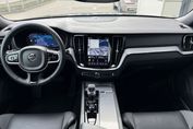 Volvo V60 B4 B Plus Dark