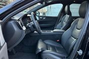 Volvo XC60 T8 Plug-In Hybrid AWD Ultra Black Edition