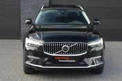Volvo XC60 T6 Plug-In Hybrid AWD Ultra Dark