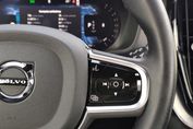 Volvo XC60 B5 B AWD Plus Dark