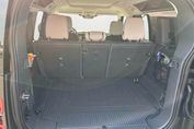 Land Rover Defender 110 D250 X-Dynamic SE