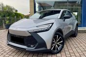Toyota C-HR Style 2.0 Hybrid Dynamic Force Plug-in