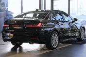 BMW Seria 3 320d xDrive Advantage aut