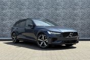 Volvo V60 T6 AWD Plug-In Hybrid Ultra Dark