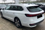 Volkswagen Passat Business Plus 1.5 TSI mHEV DSG