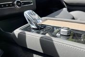 Volvo XC90 T8 AWD Plug-In Hybrid Plus Dark 7os