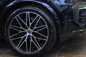 Porsche Cayenne Coupe E-Hybrid Black Edition