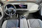 BMW iX xDrive45 100.6kWh