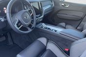 Volvo XC60 B5 B AWD Plus Dark