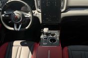 Hongqi HS3 1.5T FWD