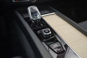 Volvo XC60 B5 B AWD Plus Dark