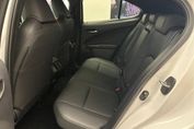 Lexus UX 300h F Sport Design Hybrid Dynamic Force