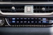 Lexus UX 300h Business
