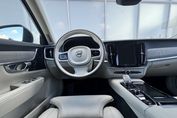 Volvo V90 T8 AWD Plug-In Hybrid Plus Dark aut