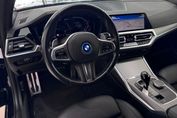 BMW Seria 3 Touring 330e xDrive M Sport