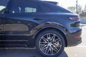 Porsche Cayenne Coupe E-Hybrid Black Edition