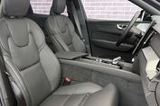 Volvo XC60 T8 Plug-In Hybrid AWD Ultra Black Edition