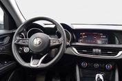 Alfa Romeo Stelvio 2.0 Turbo Business Q4 aut