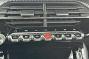 Peugeot 2008 GT 1.2 PureTech EAT8