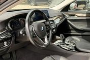 BMW Seria 5 530e iPerformance xDrive Sport Line sport aut