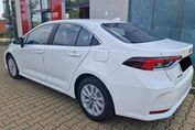 Toyota Corolla Comfort 1.5 benzyna