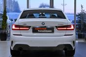 BMW Seria 3 330i xDrive M Sport sport-aut