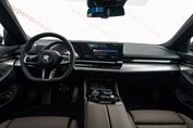 BMW Seria 5 Touring 520d xDrive M Sport