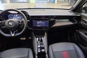 Alfa Romeo Junior Speciale Q4 eDCT