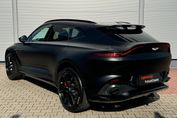 Aston Martin DBX V8