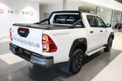 Toyota HiLux Double Cab Invincible 4x4 AT