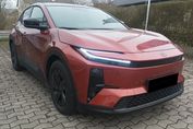 Toyota C-HR + Style BEV