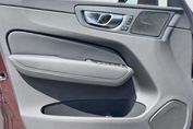 Volvo XC60 B5 B AWD Plus Bright aut