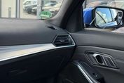 BMW Seria 3 320d xDrive M Sport sport-aut