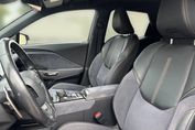Lexus LBX Hybrid Cool