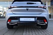 Peugeot 308 Allure e-DCS6 1.2 mHEV