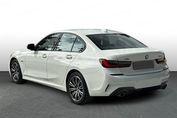BMW Seria 3 330e xDrive M Sport