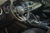 Alfa Romeo Stelvio Turbo Business Q4