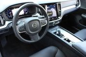 Volvo V60 B4 Momentum Pro