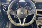 Alfa Romeo Stelvio Turbo Q4