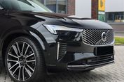 Volvo XC90 B5 AWD Ultra Bright