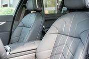 BMW Seria 7 740d xDrive Nero Lusso Edition