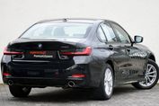BMW Seria 3 318i