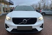 Volvo XC40 B3 Plus Dark