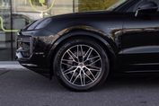 Porsche Cayenne E-Hybrid Black Edition