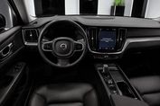 Volvo XC60 B5 B AWD Momentum Pro aut