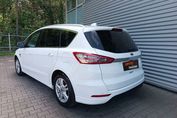 Ford S-MAX Hybrid Titanium CVT