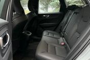 Volvo XC60 B5 B AWD Plus Dark